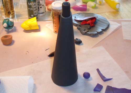Fimoflasche in kegelform mit Schraubverschluss. Steampunk-Anleitung